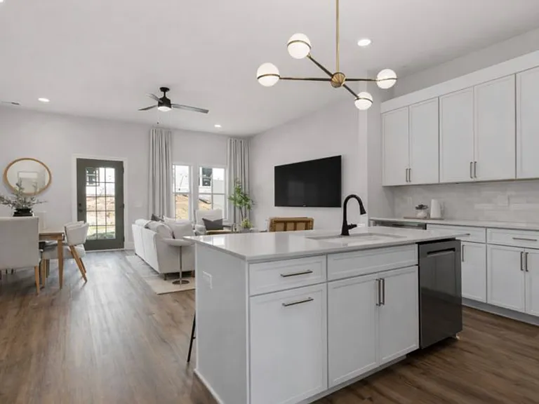 Noble Townhomes — Photo 19