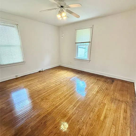 307 N Clinton St — Photo 12