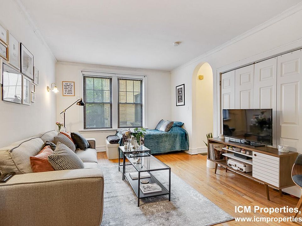 1st image of 3618 N Marshfield Ave #2C