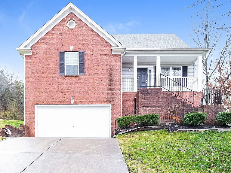 5012 Chadfield Way — Photo 1