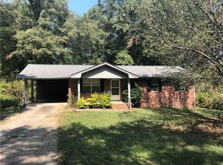 306 6th Ave, Winder, GA 30680
