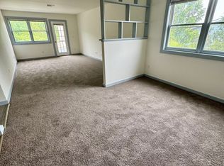 214 West Rd #13, Pleasant Valley, NY 12569