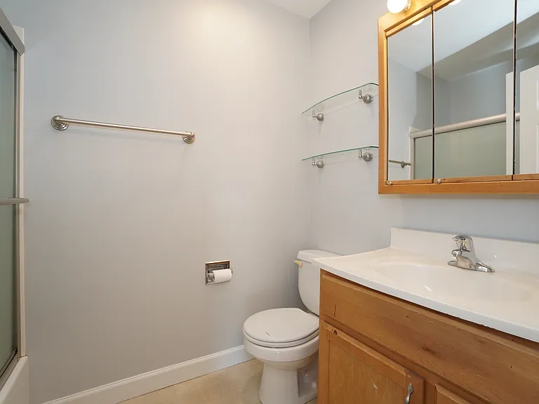223 Harvest Ct — Photo 16