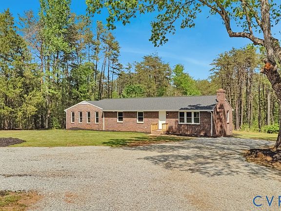 5th image of 16210 Laurel Brook Ln