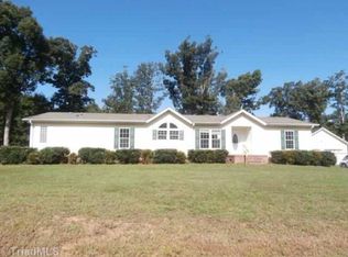 4671 Peace Forest Ln, Climax, NC 27233