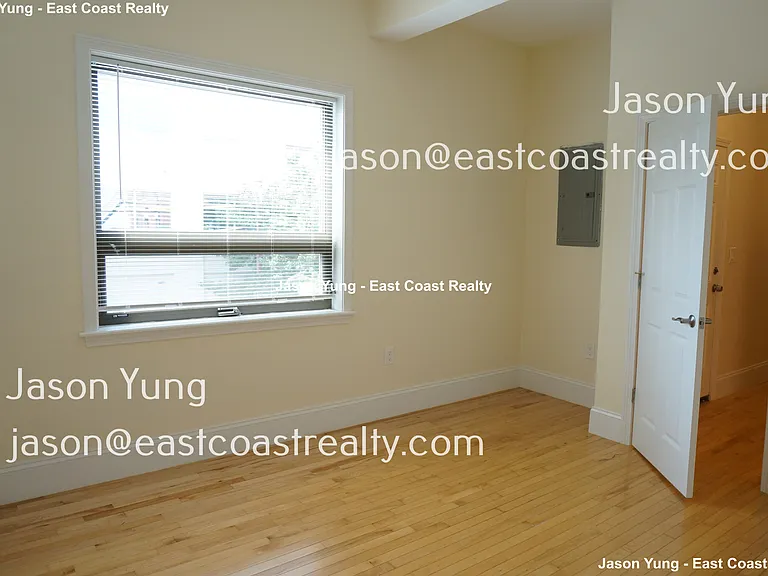 1032 Commonwealth Ave #2 — Photo 13
