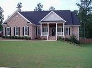 1132 Maple Creek Rdg, Loganville, GA 30052