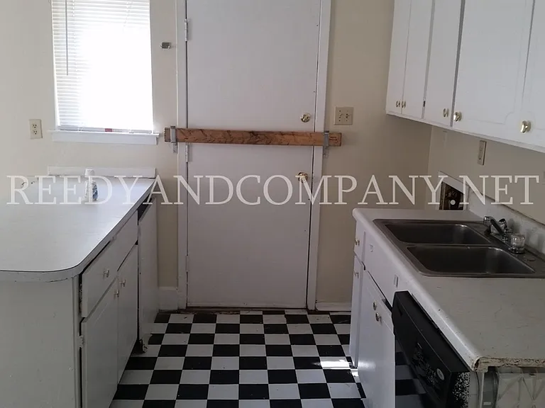 3990 Ashview Cv — Photo 4