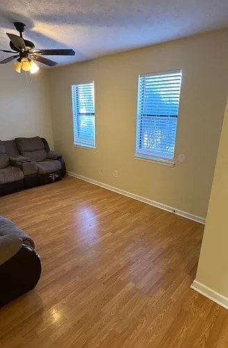 106 Oak Park Court Photo 1