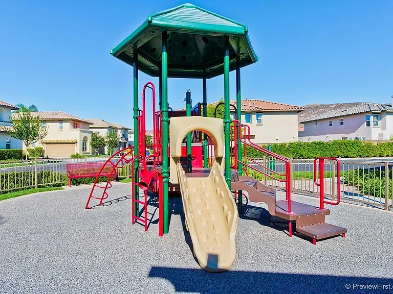 10512 Hollingsworth Way — Photo 21