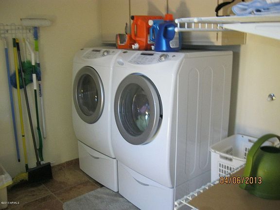 5th image of 4459 E Catalina Ave