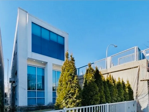 1758 N Rockwell St, Chicago, IL 60647