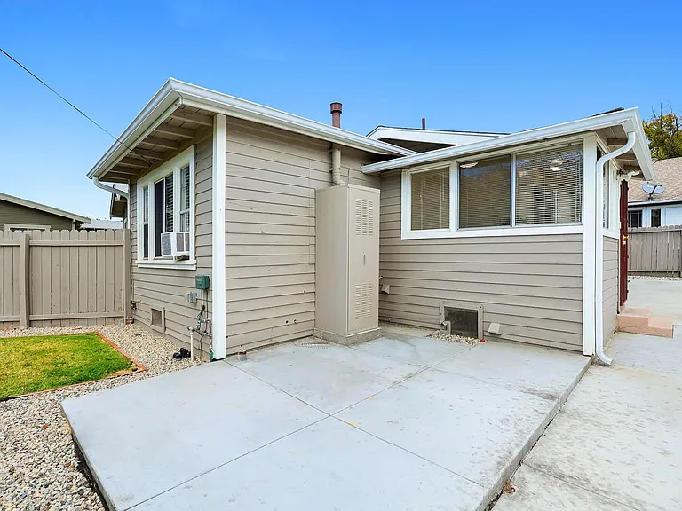 1632 Whitefield Rd — Photo 5