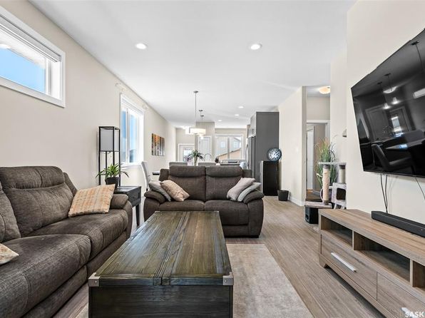 1702 Hayes LANE, Moose Jaw, SK S6J 0B6