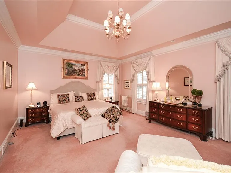 1640 Lazy River Ln — Photo 34