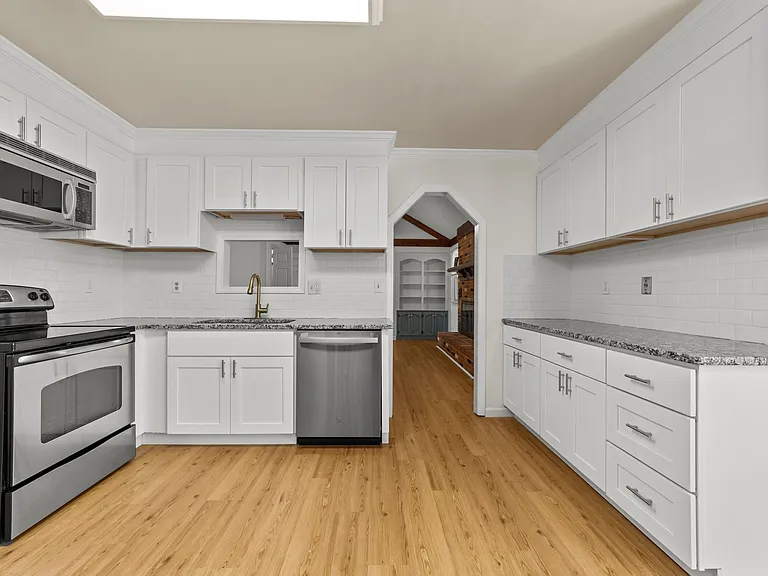 828 Jo Anne Cir — Photo 34