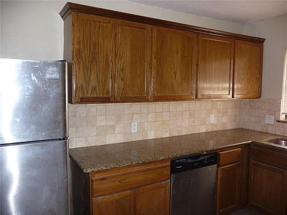 5th image of 13451 Emeline St