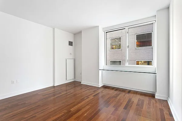 Rented by Compass | media 9