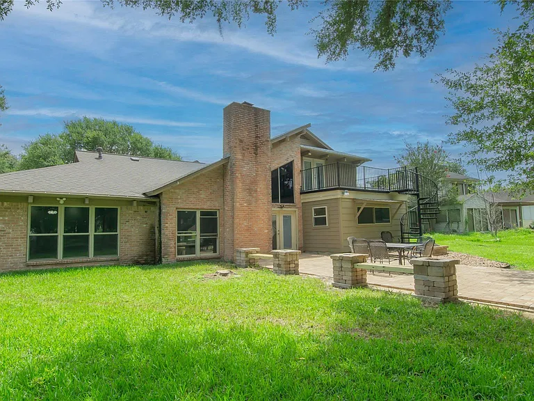 3406 Deerwood Ln — Photo 41