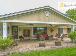 30908 E Colbern Rd, Grain Valley, MO 64029