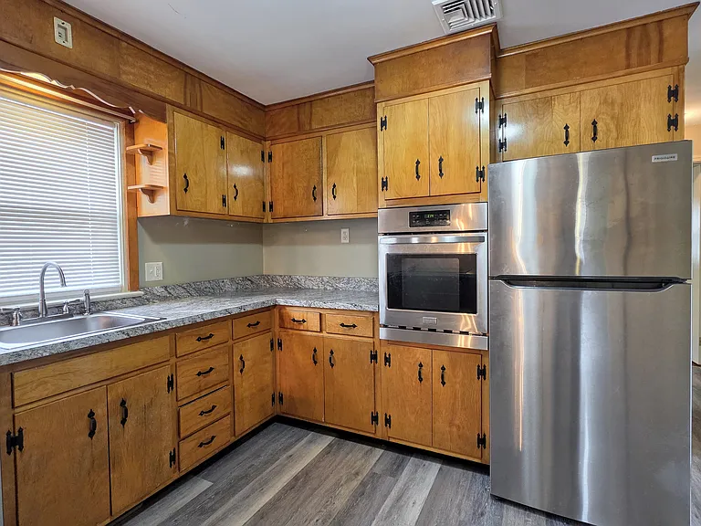 2402 New Holland Pike — Photo 9
