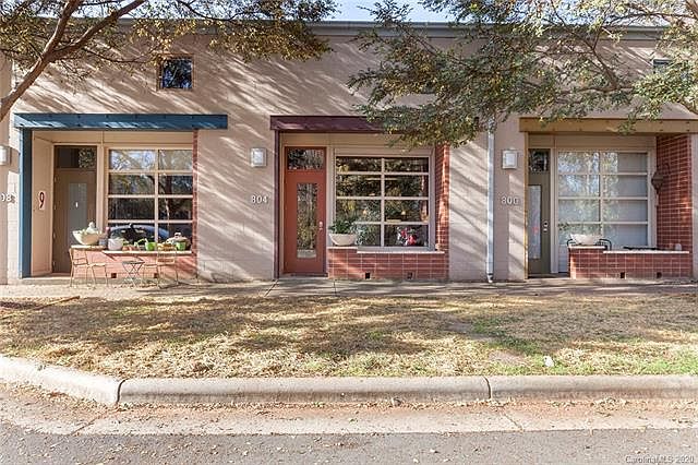 1st image of 804 Academy St