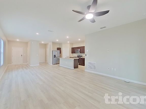3rd image of 6376 Green Bud Dr