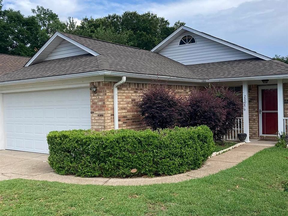 1st image of 2004 Cambridge Cir