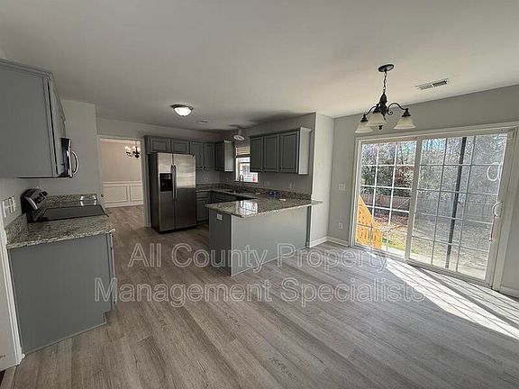 5th image of 179 Vermillion Dr