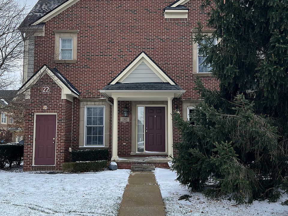 1st image of 1302 W Crystal Cir #205