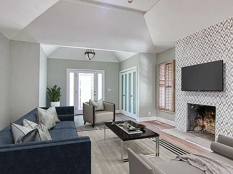 363 Huntley Dr — Photo 5