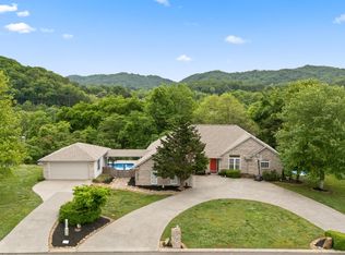111 Tradewind St, Clinton, TN 37716