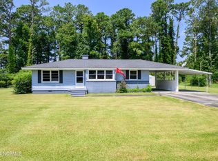 145 Lakewood Dr, Jacksonville, NC 28546