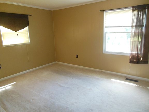 5th image of 321 Collinwood Dr