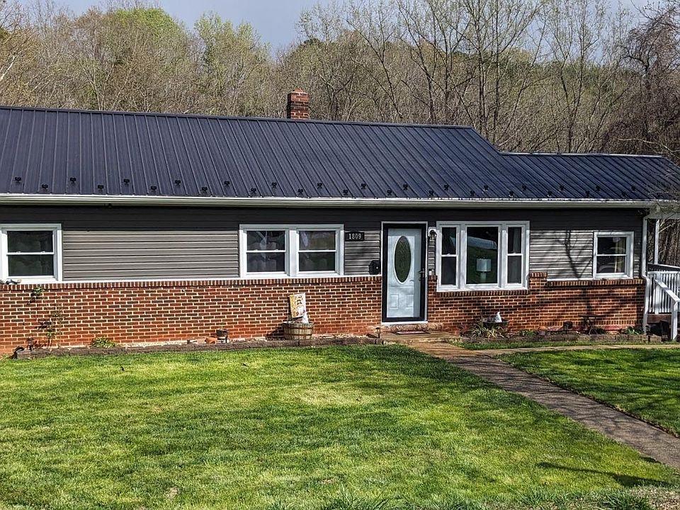 1st image of 1809 Sunset Dr