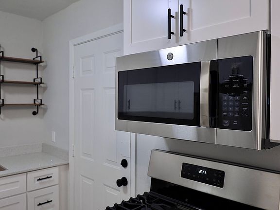 5th image of 4235 Cole Ave #104