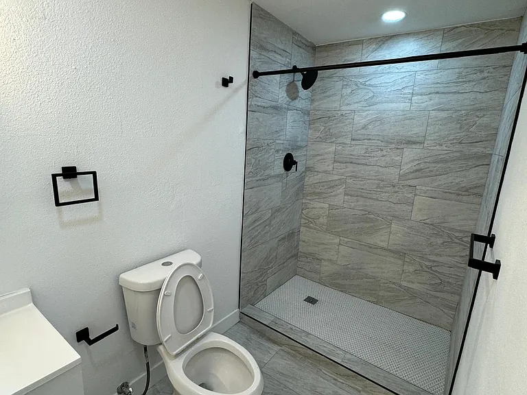 1246 Persimmon Ave — Photo 2