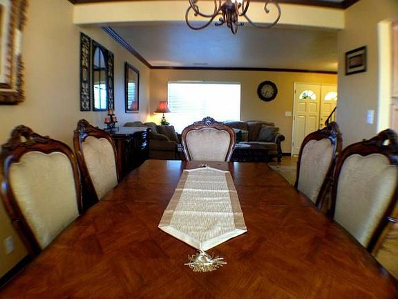 Formal Dining