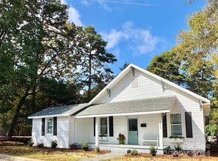 721 S Academy St, Mooresville, NC 28115