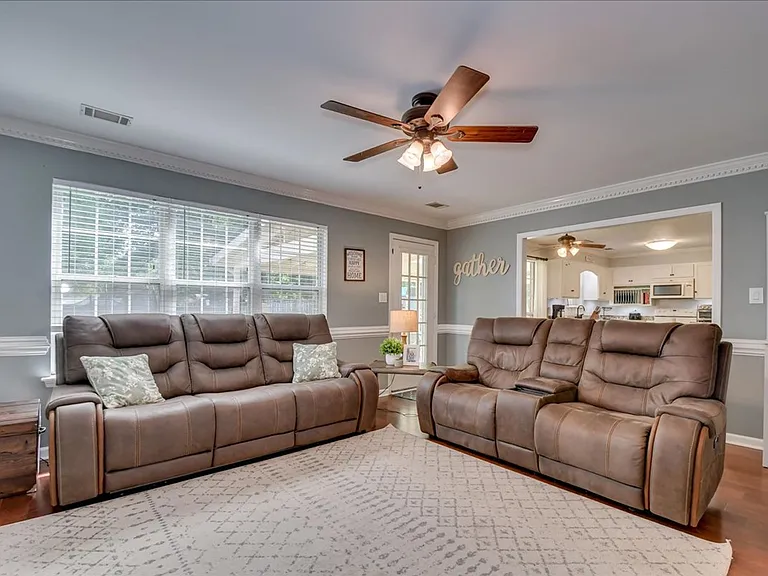 1156 Parkside Trl — Photo 10