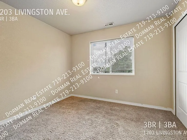1203 Livingston Ave — Photo 11
