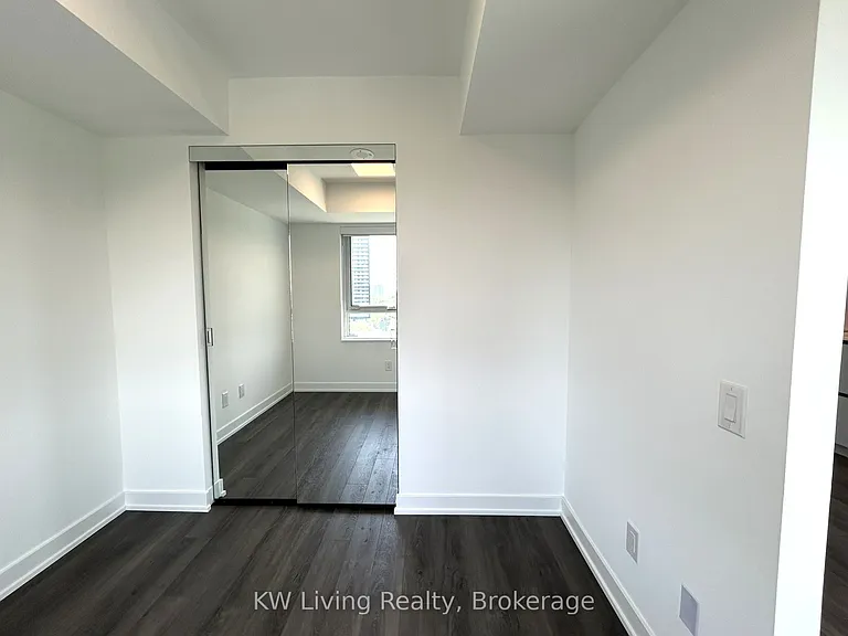 609 Sherbourne St #1209 — Photo 14