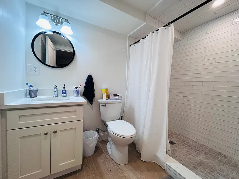 95 Baxter St #1 — Photo 11