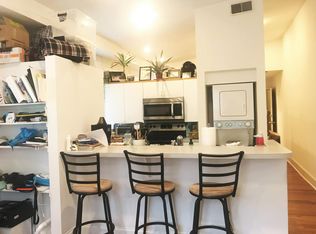 2207 Walnut St APT 3R, Philadelphia, PA 19103