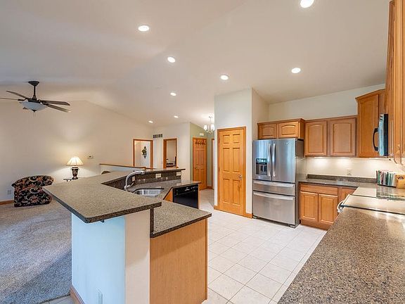 4th image of 209 Morningside Dr