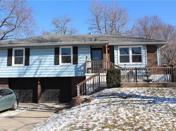 109 N Lee St, Buckner, MO 64016