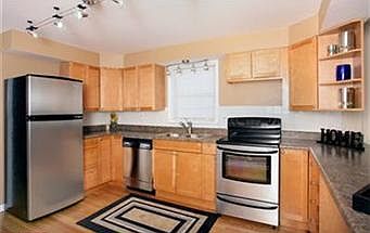 3rd image of 8734 Pine Ave