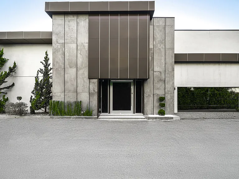 1623 Viewmont Dr — Photo 1