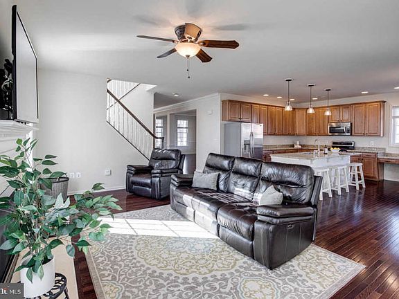 4th image of 15450 Fog Mountain Cir