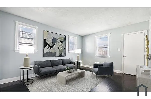 Building Photo - 4504 Garrison Blvd #2